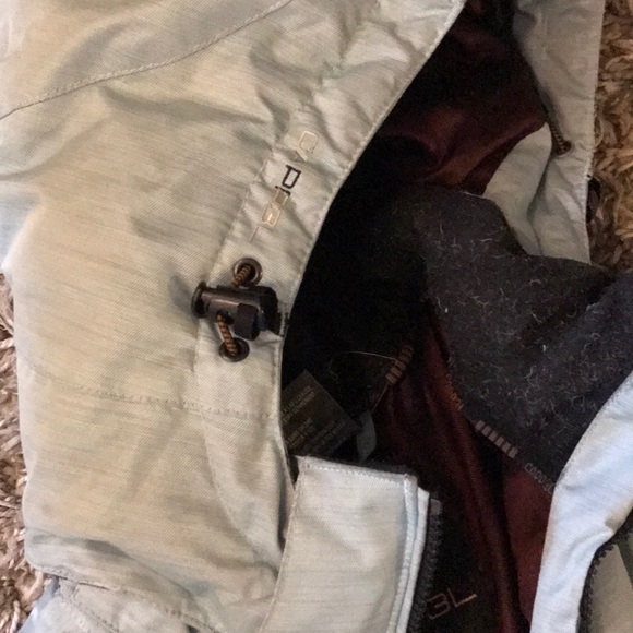 CAPP3L Ride snowboards puffer jacket - Picture 11 of 16